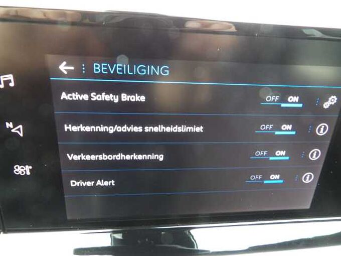 Peugeot 2008 1.2 PureTech Active Pack S