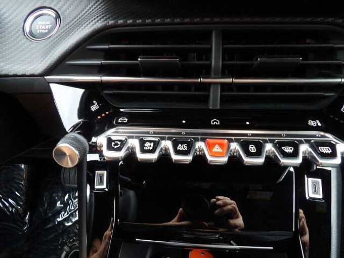 Peugeot 2008 2008 PureTech 130 EAT8 Allure Pack