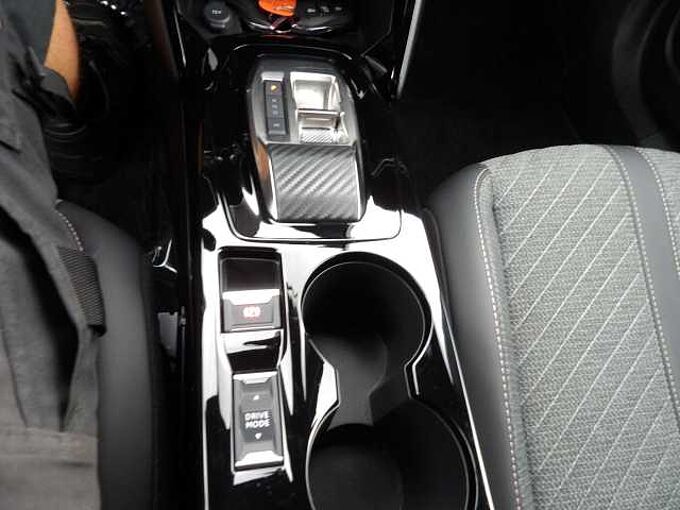 Peugeot 2008 2008 PureTech 130 EAT8 Allure Pack