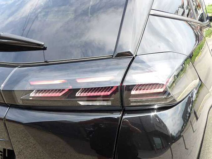 Peugeot 2008 2008 PureTech 130 EAT8 Allure Pack