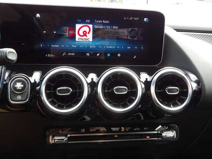 Mercedes-Benz B 180 B 180 d 7G-DCT AMG Line