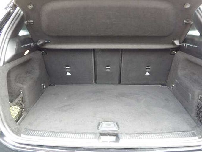 Mercedes-Benz B 180 B 180 d 7G-DCT AMG Line