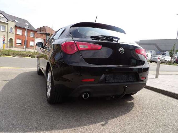 Alfa Romeo Giulietta Giulietta 1.6 JTDM 16V Jet Distinctive