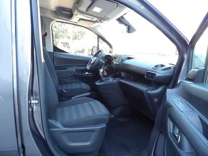 Opel Combo Life Combo Life 1.5 D zeer nette wagen