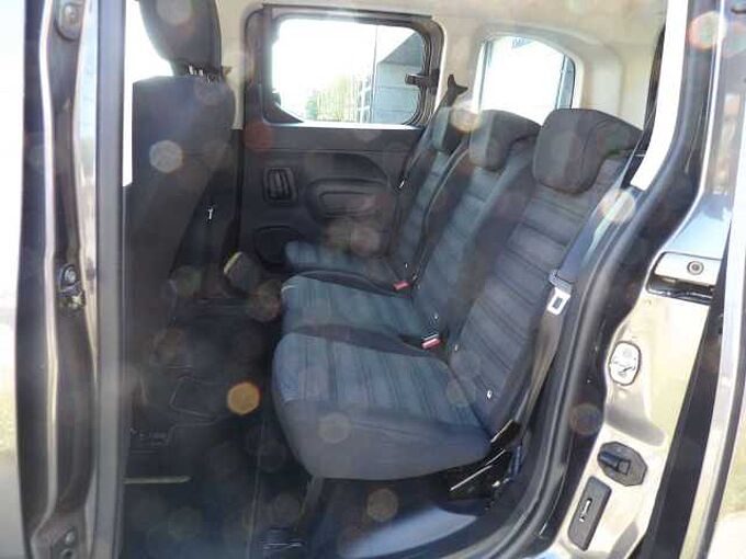 Opel Combo Life Combo Life 1.5 D zeer nette wagen