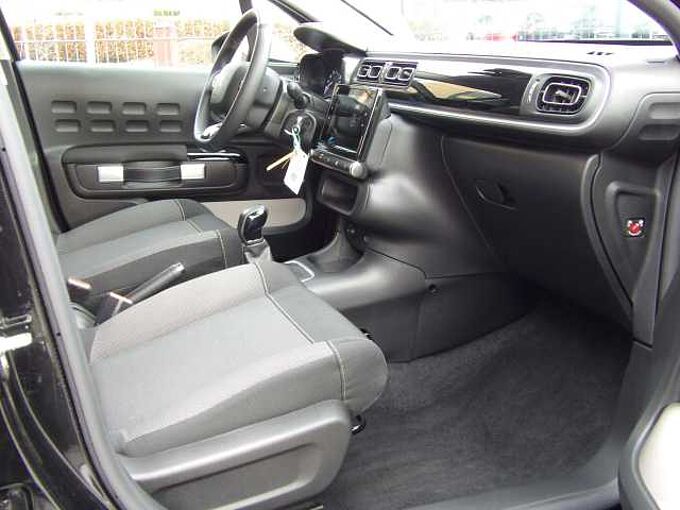 Citroen C3 1.2i PureTech Shine S