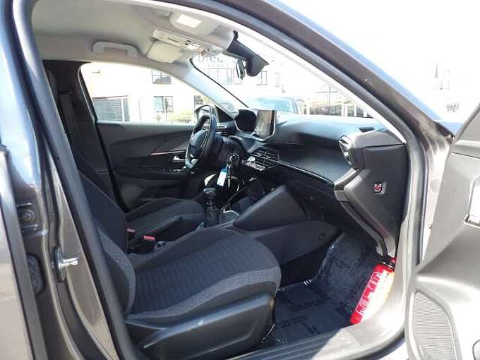 Peugeot 2008 2008 PureTech Active Pack.