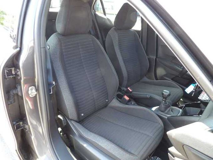 Peugeot 2008 2008 PureTech Active Pack.