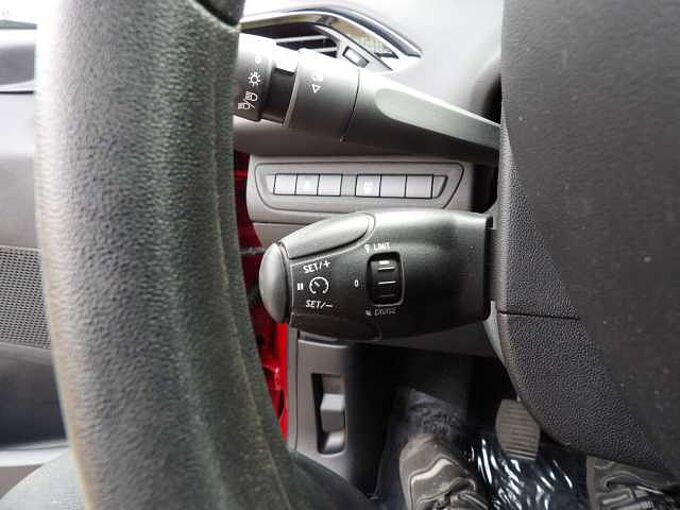 Peugeot 208 208 PureTech 68 Like
