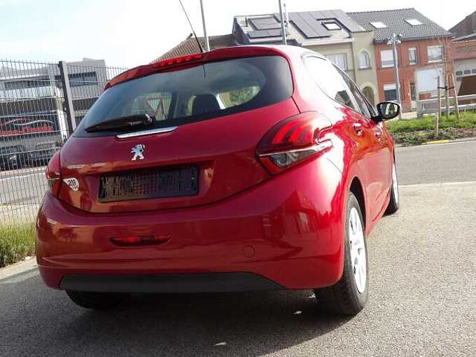 Peugeot 208 208 PureTech 68 Like