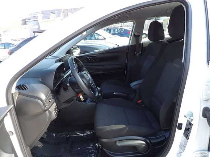 Hyundai i20 i20 blue 1.2 benzine